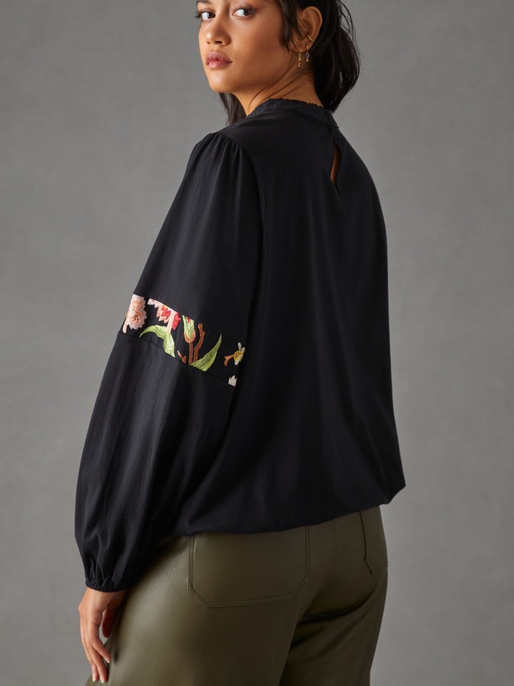 Anthropologie NWT Tiny Embroidered Floral Knit Blouse Sz XS - Picture 5 of 8